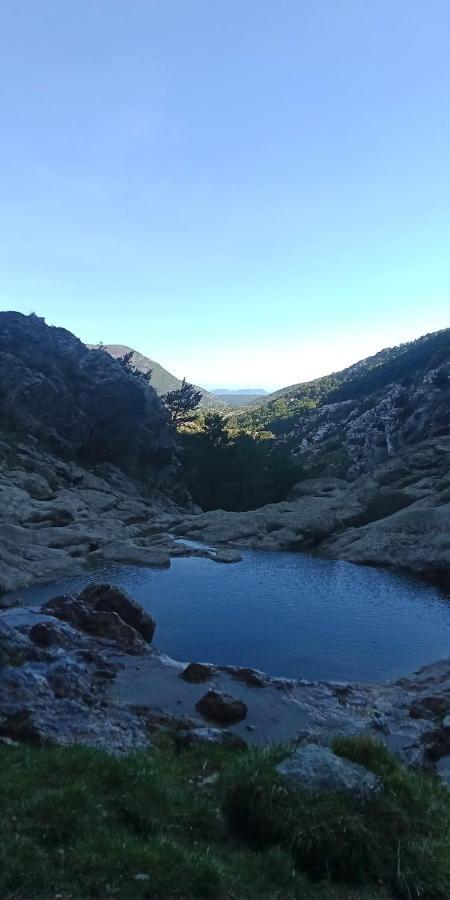 Montagne, Mer Et Verdon Seranon Exterior photo